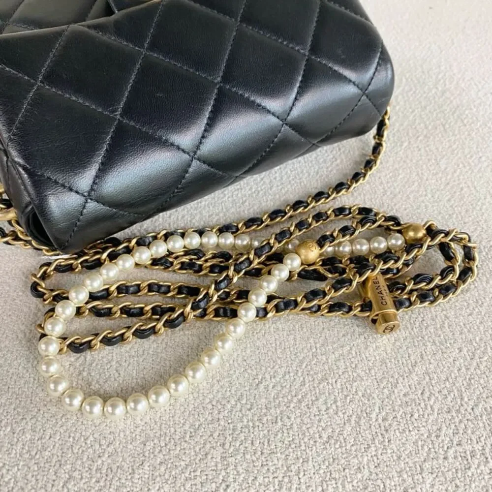 CHANEL brand color